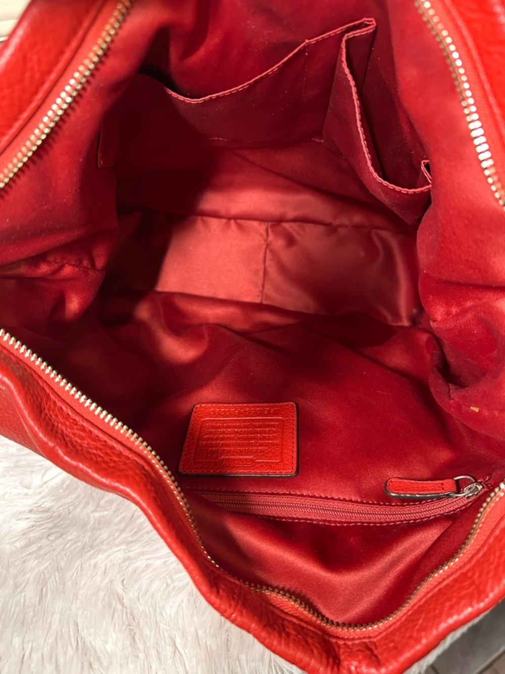 Coach Red Leather Shoulder Hobo with crossbody option F23293 - Picture 6 of 13